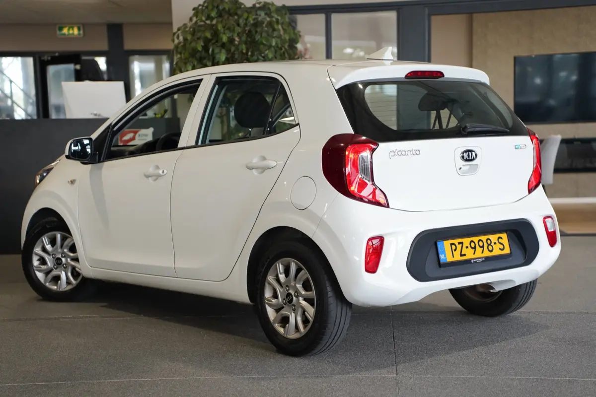 1.0 CVVT ComfortPlusLine Navi Cam Airco Cv Elek ramen