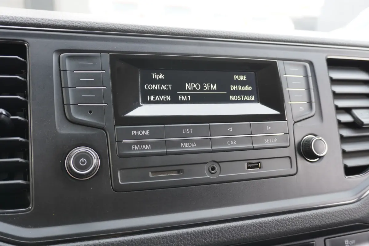 2.0 TDI 140PK L3H3 4Motion EURO 6 - Airco - PDC - €21.950,- Excl.