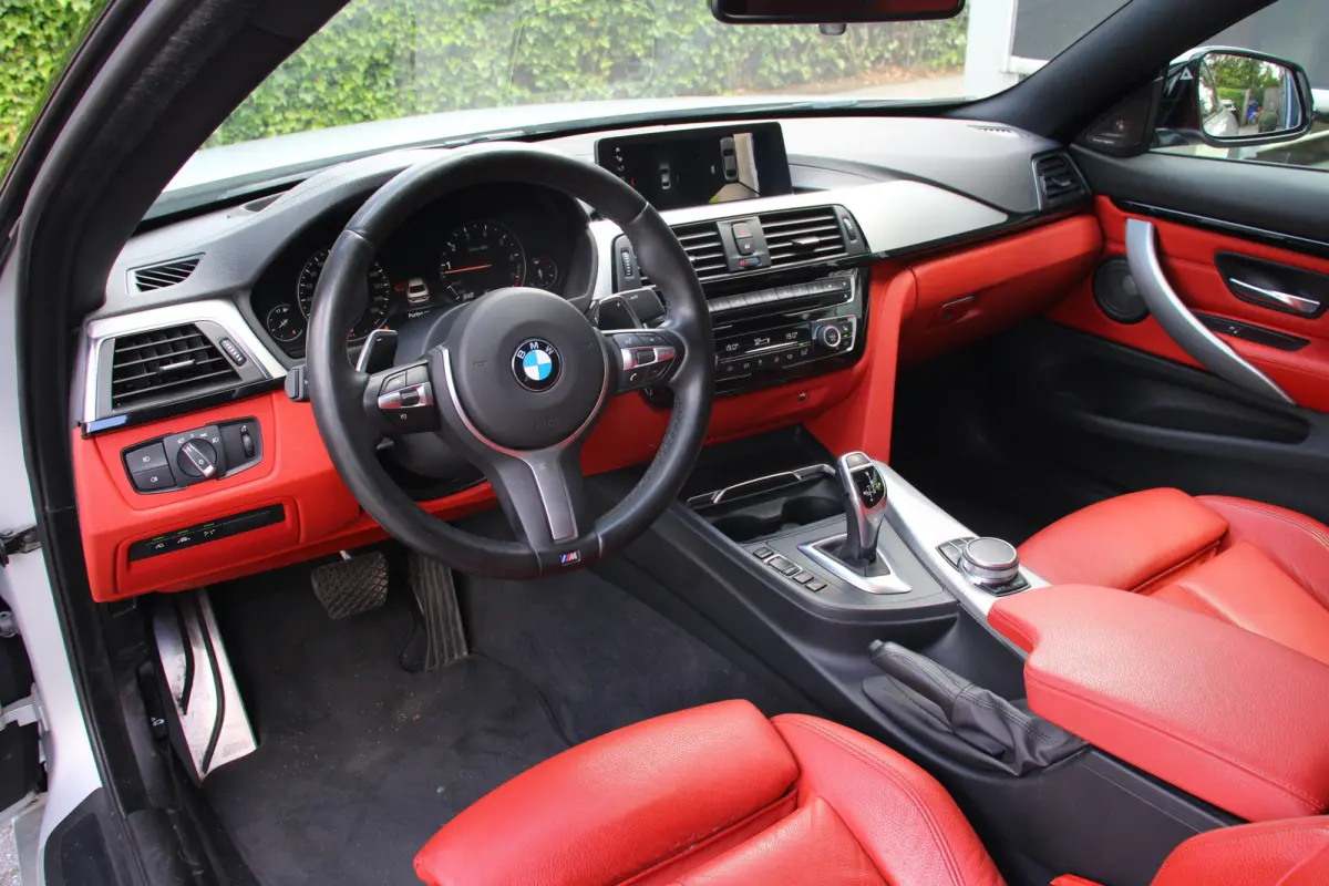 440i xDrive High Executive UNIEK | NL-AUTO! | DEALER OH! | PANODAK | ELEKTR. STOEL INCL. MEMORY | STOELVERWARMING | CAMERA | CRUISE | LEDER | LED | PARK SENS V+A