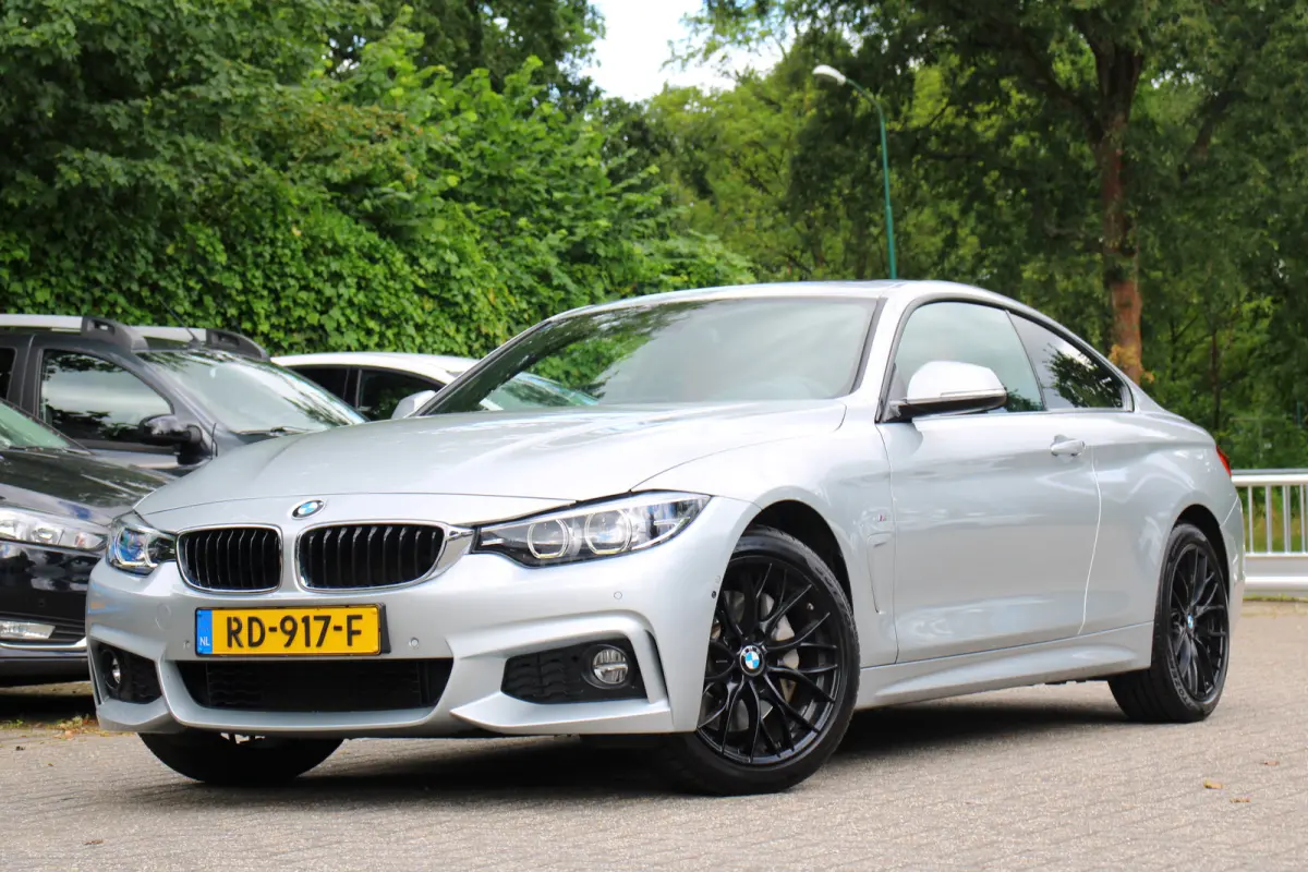 440i xDrive High Executive UNIEK | NL-AUTO! | DEALER OH! | PANODAK | ELEKTR. STOEL INCL. MEMORY | STOELVERWARMING | CAMERA | CRUISE | LEDER | LED | PARK SENS V+A