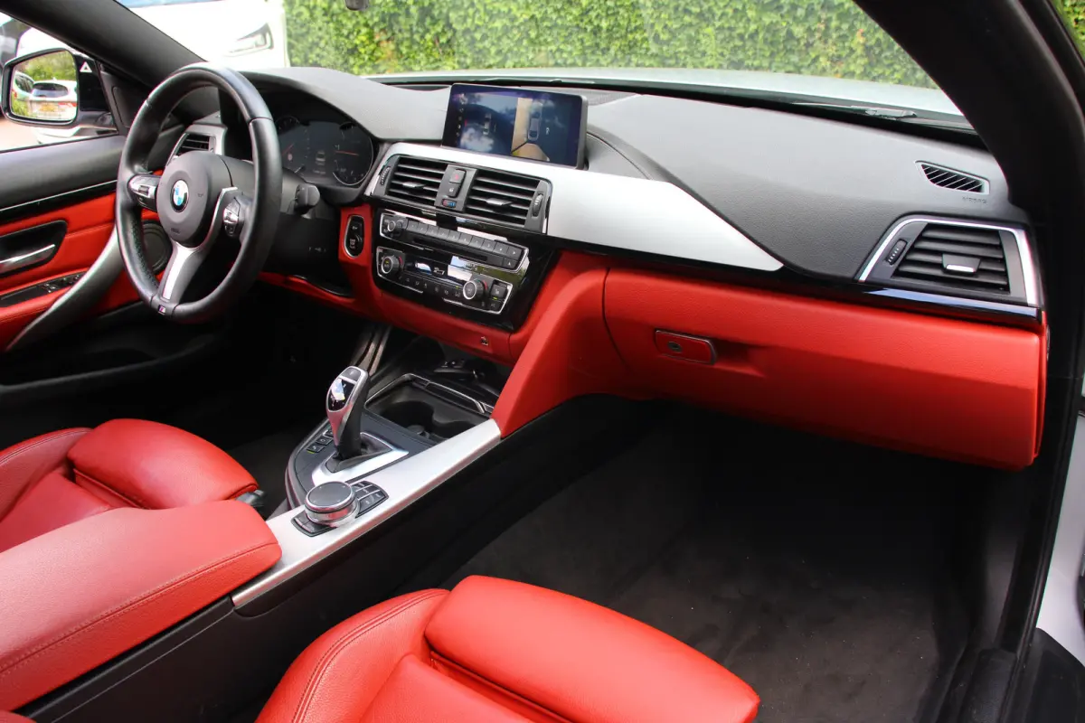 440i xDrive High Executive UNIEK | NL-AUTO! | DEALER OH! | PANODAK | ELEKTR. STOEL INCL. MEMORY | STOELVERWARMING | CAMERA | CRUISE | LEDER | LED | PARK SENS V+A