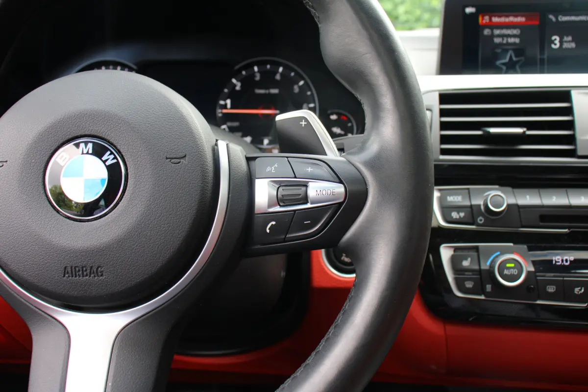 440i xDrive High Executive UNIEK | NL-AUTO! | DEALER OH! | PANODAK | ELEKTR. STOEL INCL. MEMORY | STOELVERWARMING | CAMERA | CRUISE | LEDER | LED | PARK SENS V+A