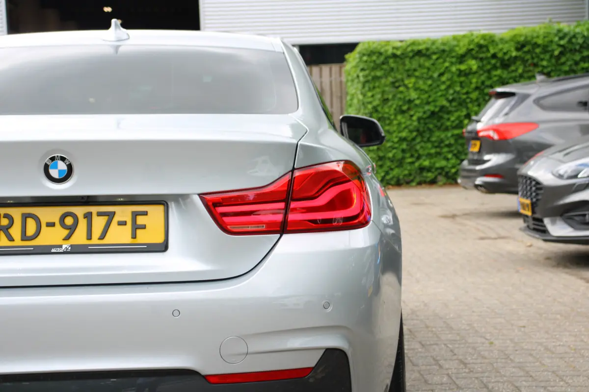 440i xDrive High Executive UNIEK | NL-AUTO! | DEALER OH! | PANODAK | ELEKTR. STOEL INCL. MEMORY | STOELVERWARMING | CAMERA | CRUISE | LEDER | LED | PARK SENS V+A