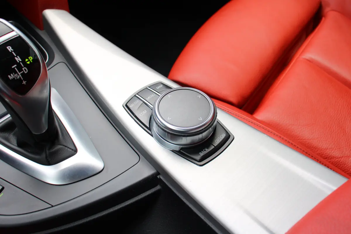 440i xDrive High Executive UNIEK | NL-AUTO! | DEALER OH! | PANODAK | ELEKTR. STOEL INCL. MEMORY | STOELVERWARMING | CAMERA | CRUISE | LEDER | LED | PARK SENS V+A