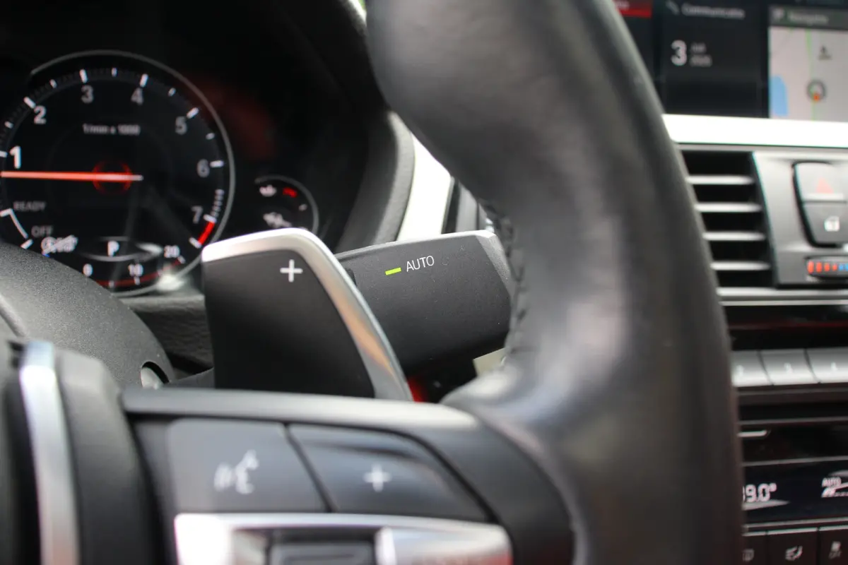 440i xDrive High Executive UNIEK | NL-AUTO! | DEALER OH! | PANODAK | ELEKTR. STOEL INCL. MEMORY | STOELVERWARMING | CAMERA | CRUISE | LEDER | LED | PARK SENS V+A