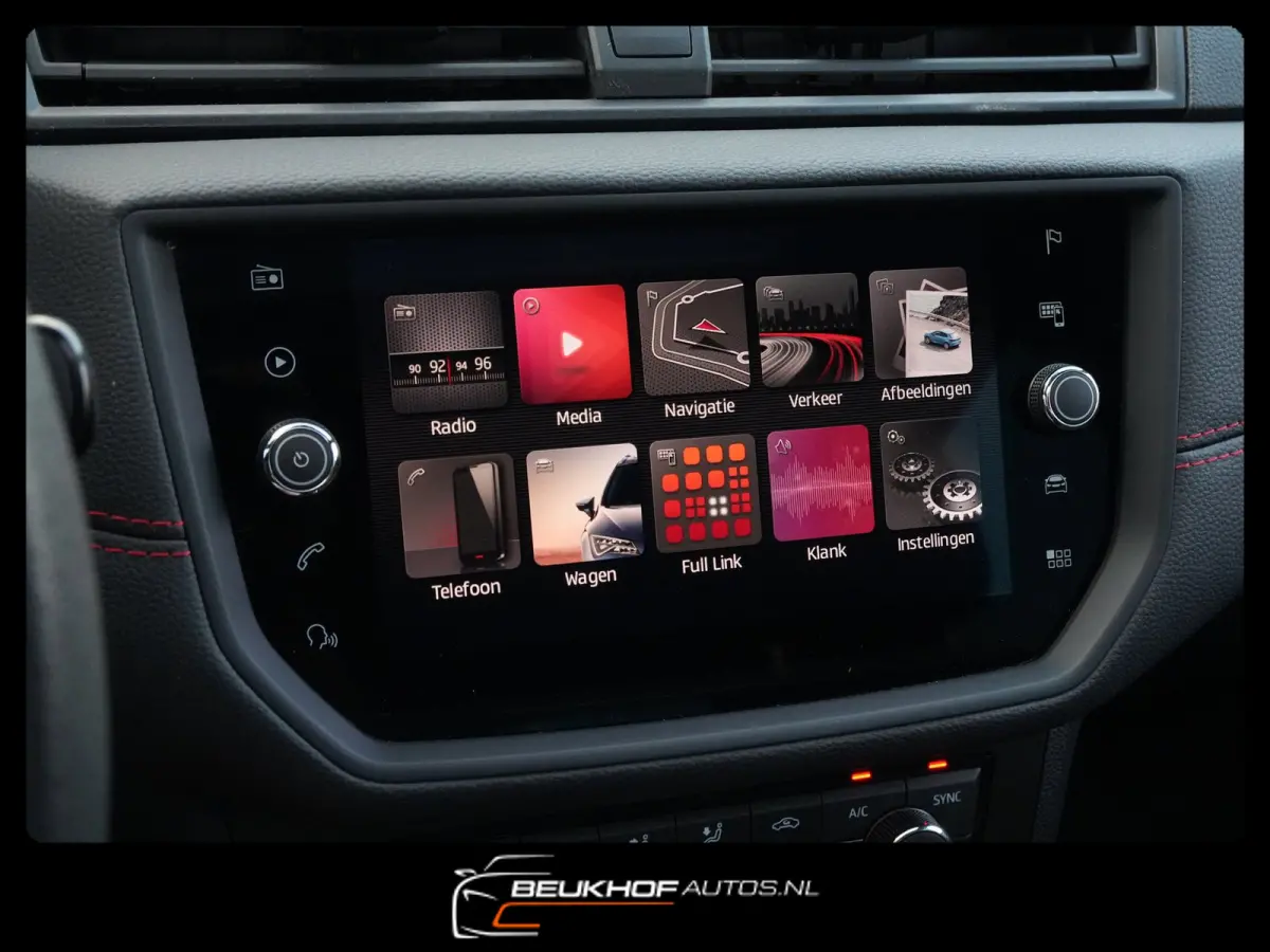 1.0 TSI FR Business Beats Camera Pano Carplay
