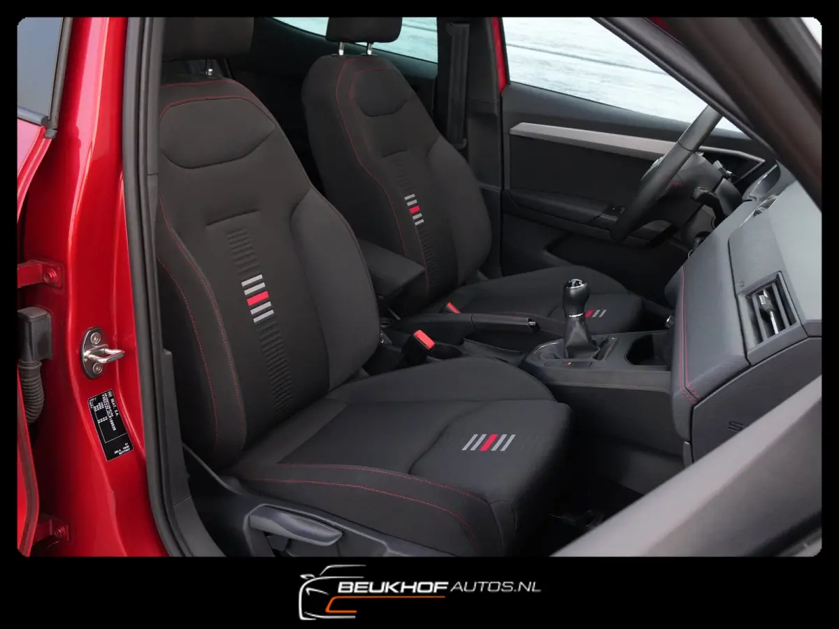 1.0 TSI FR Business Beats Camera Pano Carplay