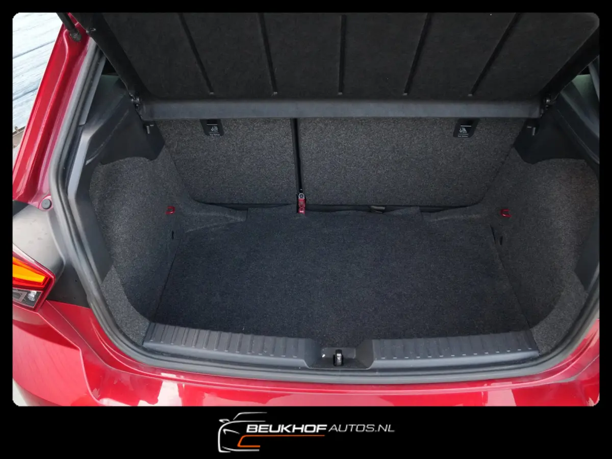 1.0 TSI FR Business Beats Camera Pano Carplay