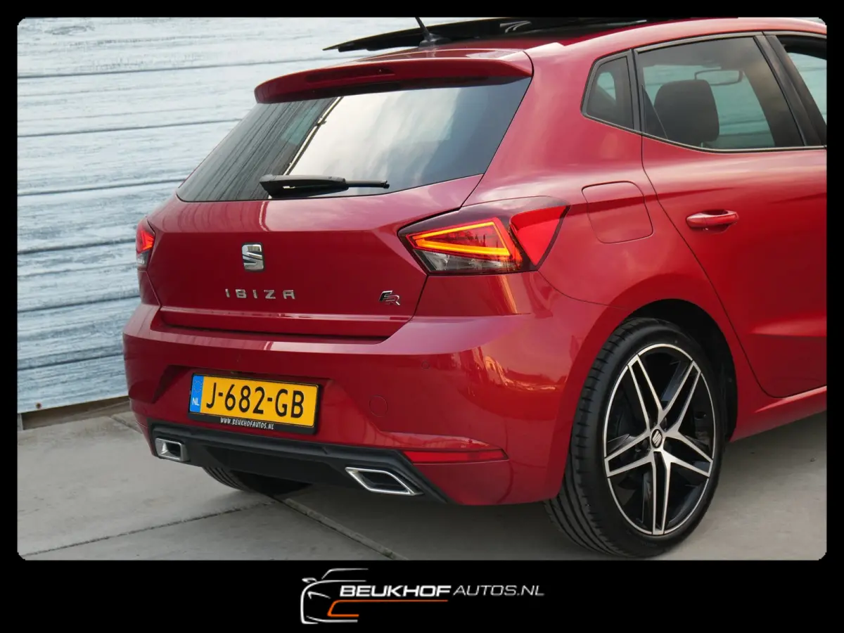 1.0 TSI FR Business Beats Camera Pano Carplay