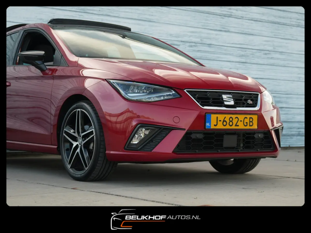 1.0 TSI FR Business Beats Camera Pano Carplay