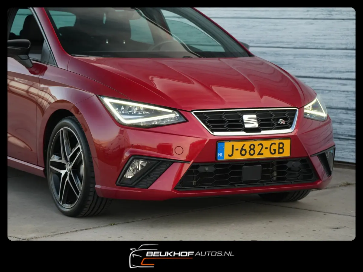 1.0 TSI FR Business Beats Camera Pano Carplay