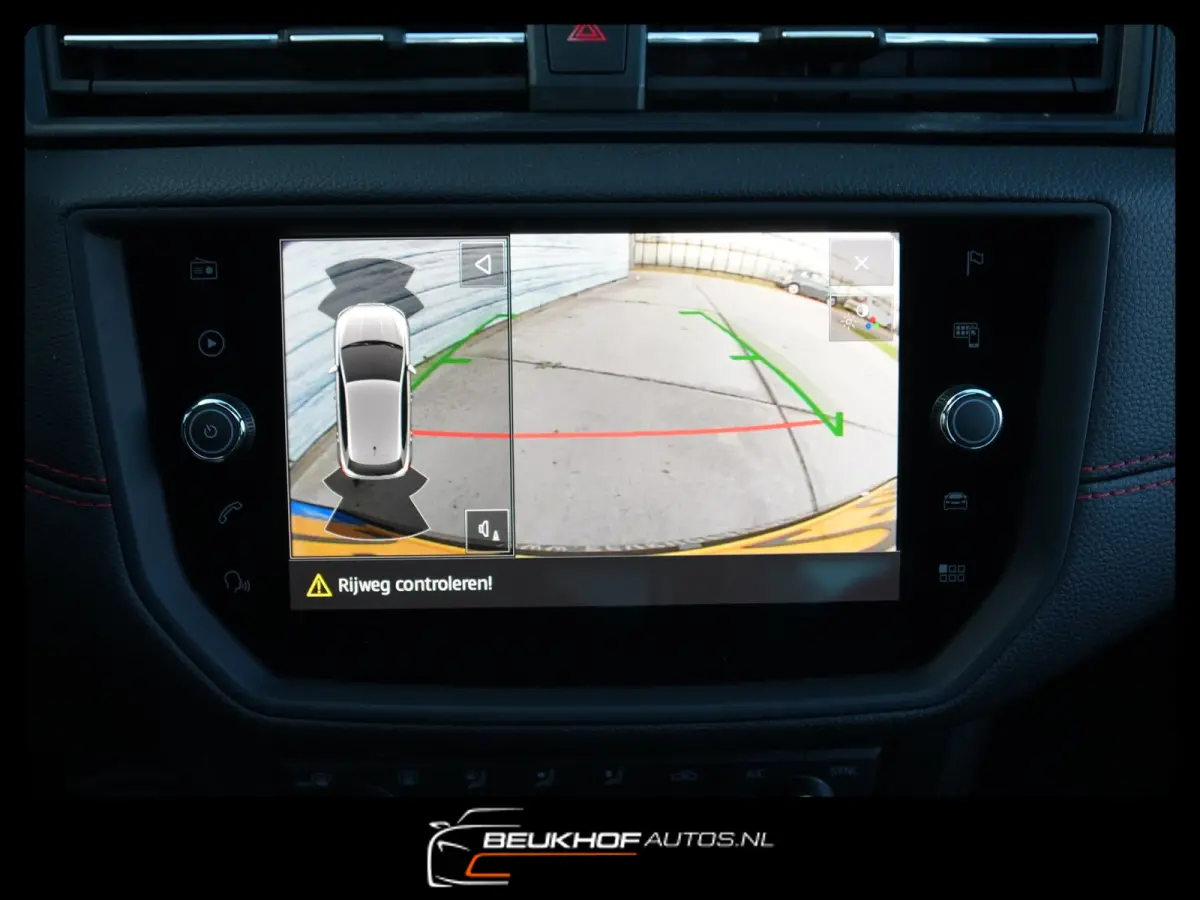 1.0 TSI FR Business Beats Camera Pano Carplay