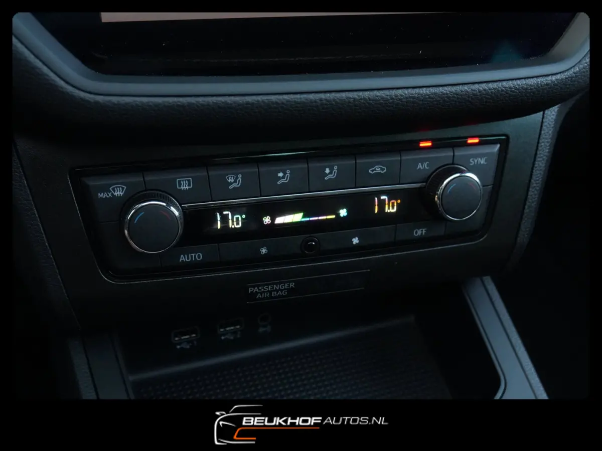 1.0 TSI FR Business Beats Camera Pano Carplay