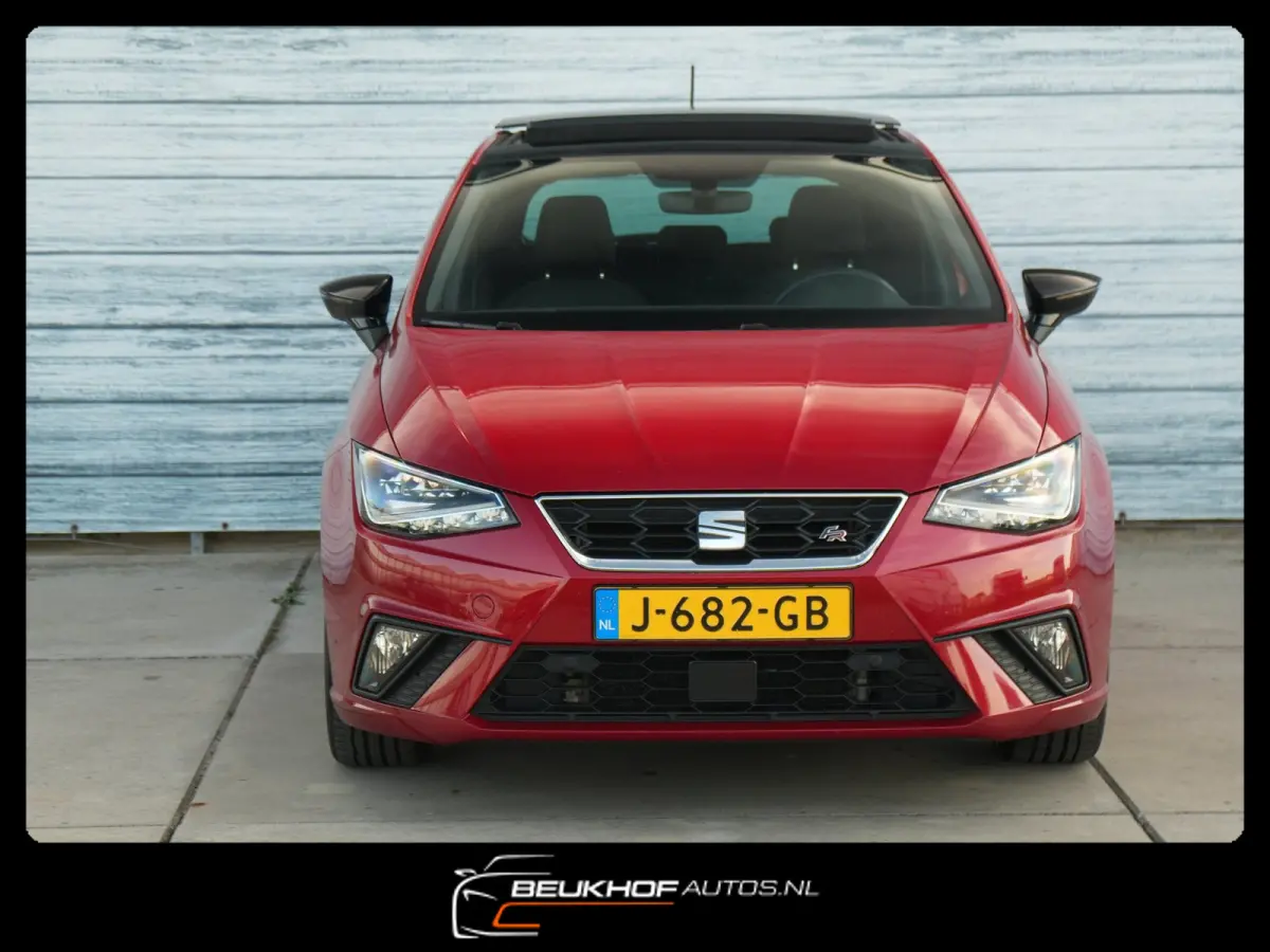 1.0 TSI FR Business Beats Camera Pano Carplay