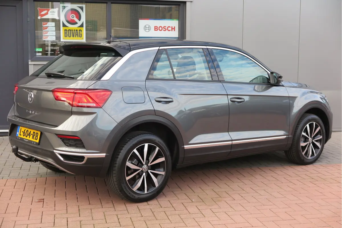 1.0 TSI 85kw 116pk Style Led, Virtual Cockpit, LMV, Camera , Trekhaak afneembaar, DAB+ ,Navigatie via Carplay, PDC etc.