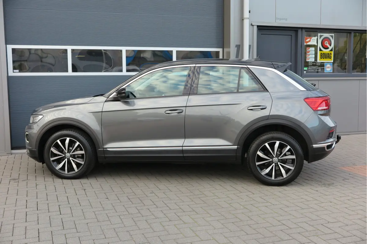 1.0 TSI 85kw 116pk Style Led, Virtual Cockpit, LMV, Camera , Trekhaak afneembaar, DAB+ ,Navigatie via Carplay, PDC etc.