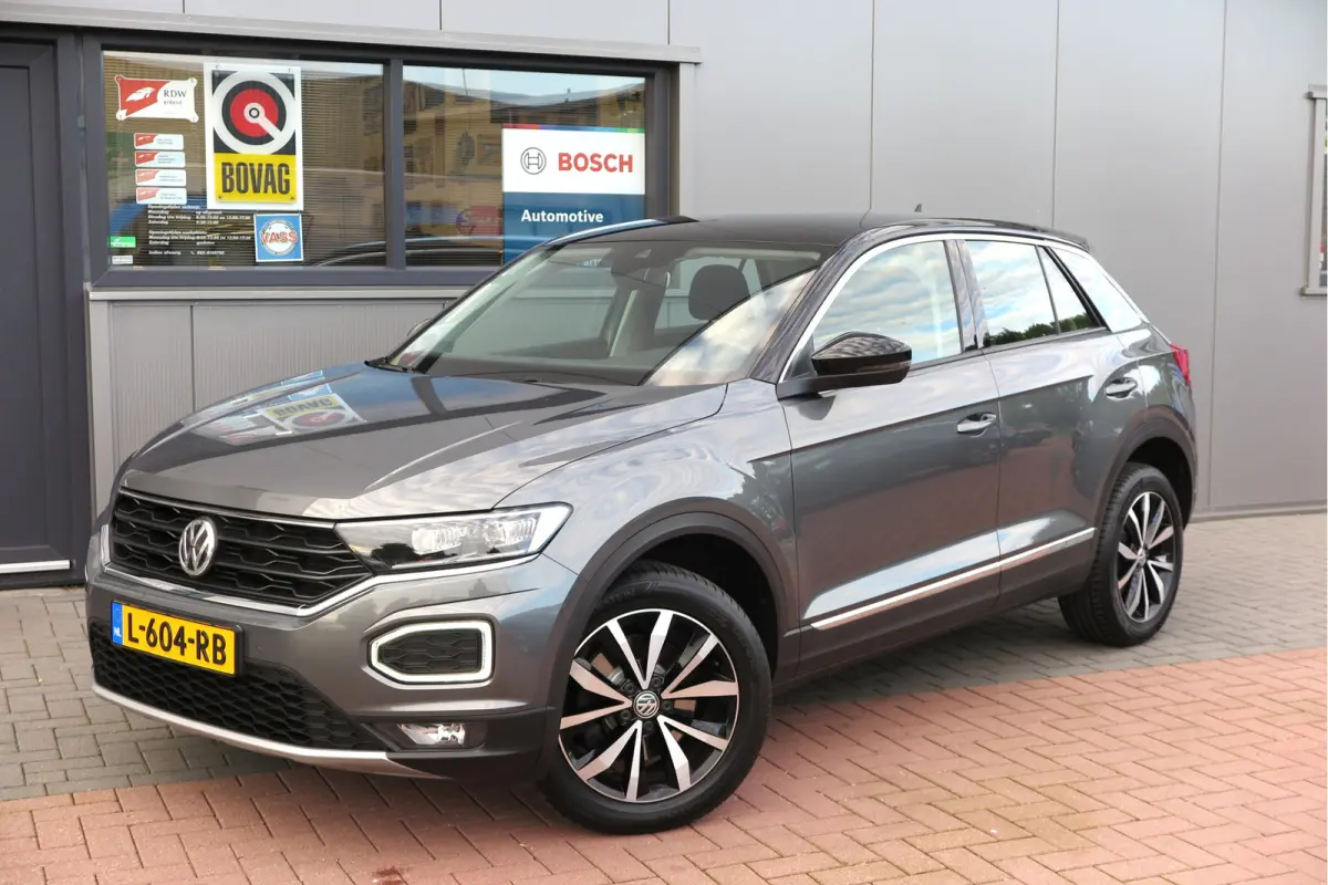1.0 TSI 85kw 116pk Style Led, Virtual Cockpit, LMV, Camera , Trekhaak afneembaar, DAB+ ,Navigatie via Carplay, PDC etc.