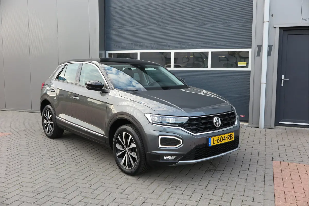 1.0 TSI 85kw 116pk Style Led, Virtual Cockpit, LMV, Camera , Trekhaak afneembaar, DAB+ ,Navigatie via Carplay, PDC etc.