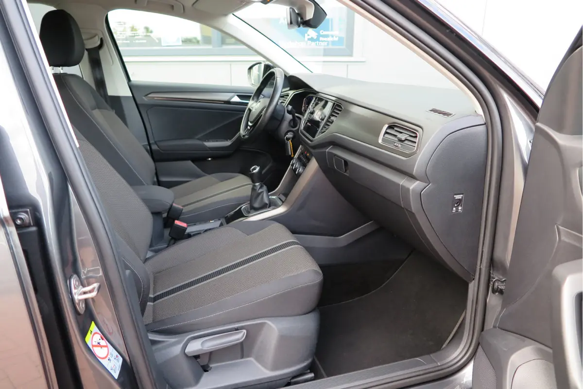 1.0 TSI 85kw 116pk Style Led, Virtual Cockpit, LMV, Camera , Trekhaak afneembaar, DAB+ ,Navigatie via Carplay, PDC etc.
