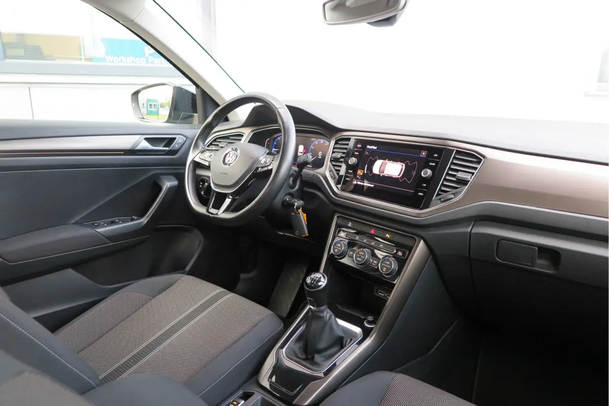1.0 TSI 85kw 116pk Style Led, Virtual Cockpit, LMV, Camera , Trekhaak afneembaar, DAB+ ,Navigatie via Carplay, PDC etc.