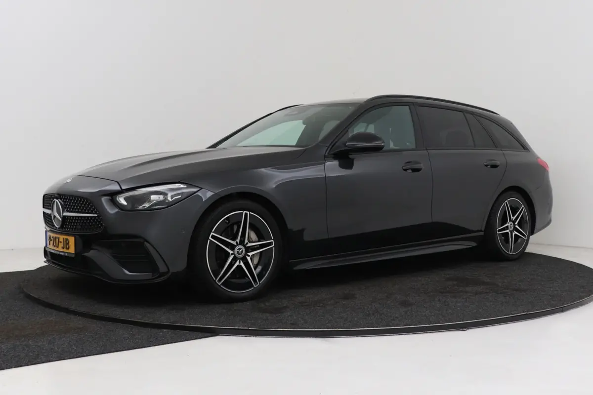 180 AMG Line | Trekhaak | Burmester | Digital Cockpit | Sportstoelen | CarPlay | Stoelverwarming |