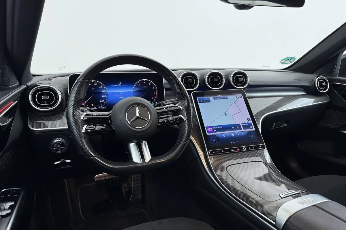 180 AMG Line | Trekhaak | Burmester | Digital Cockpit | Sportstoelen | CarPlay | Stoelverwarming |