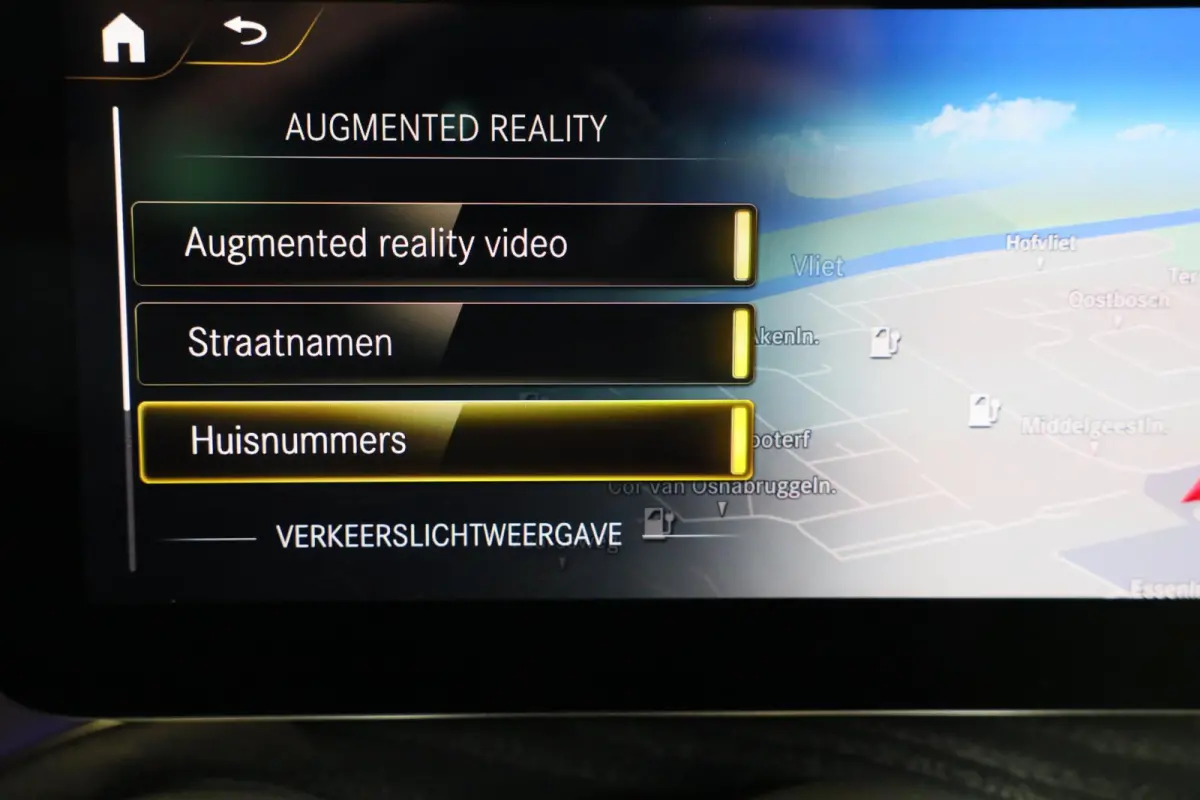 300e 4MATIC AMG 63 Look / Memory / Digital Cockpit / Open Dak / Camera / Acc / Trekhaak / Led
