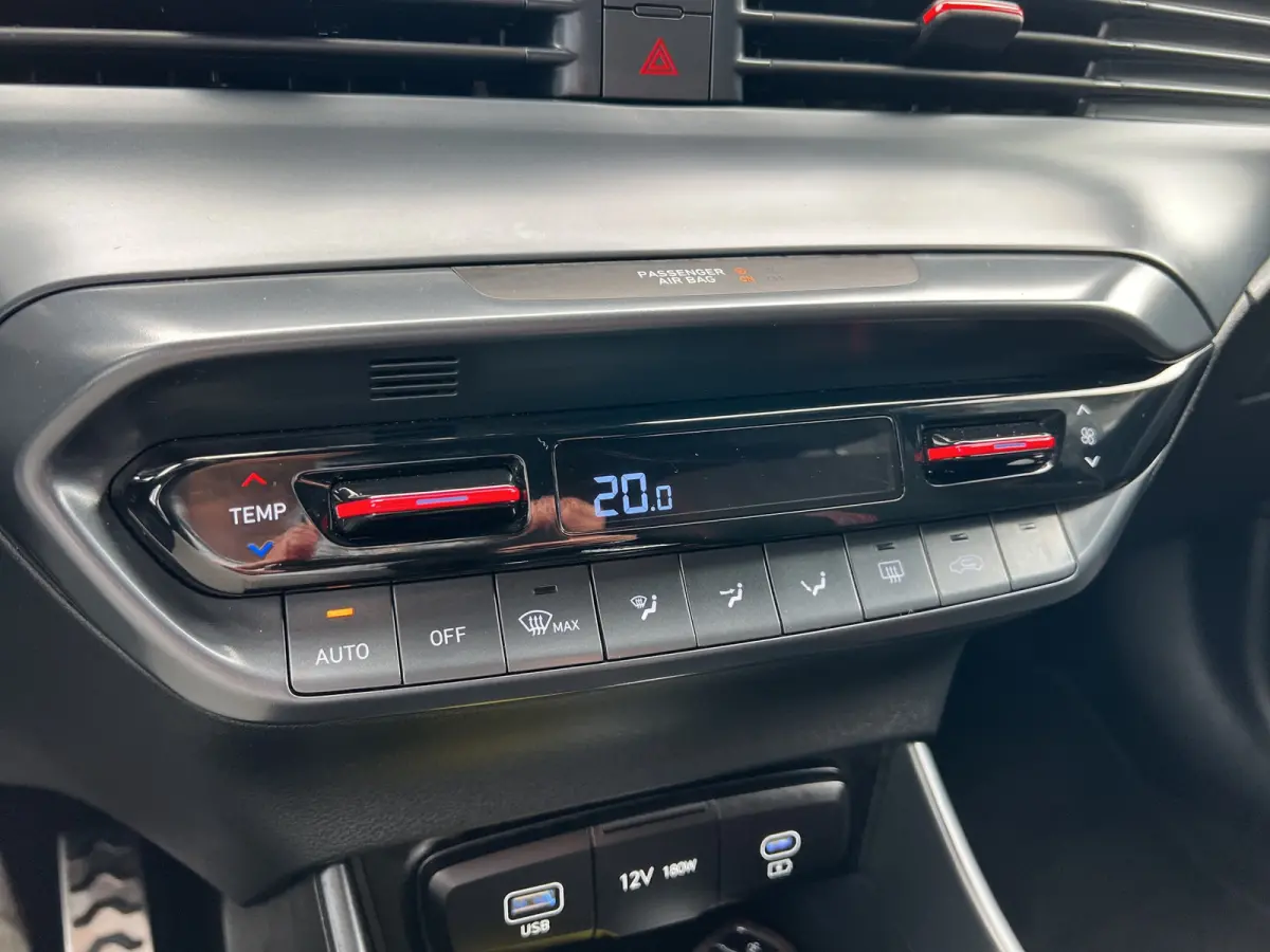 1.0 T-GDI 100pk N-Line | Camera | Carplay | Premium audio | Cruise controle | Navigatie | 17'' velgen | Dodehoek detectie | Parkeersensoren