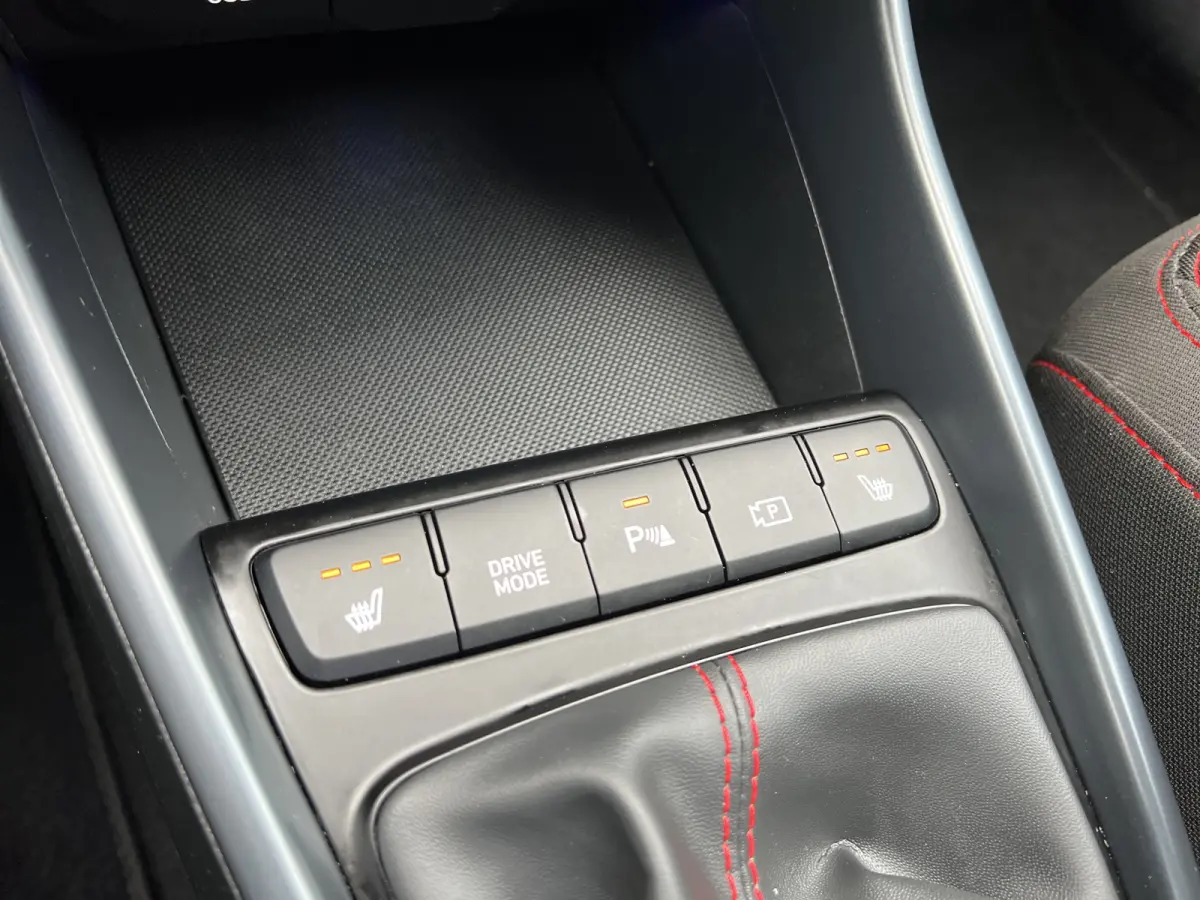 1.0 T-GDI 100pk N-Line | Camera | Carplay | Premium audio | Cruise controle | Navigatie | 17'' velgen | Dodehoek detectie | Parkeersensoren