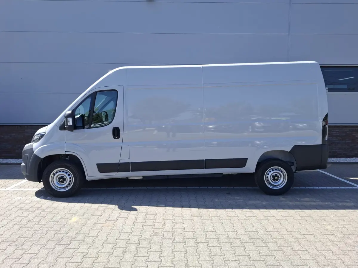 Electric 3.5t L3H2 Zwaar 110 kWh | Achteruitrijcamera | Airco (automatisch) | Apple Carplay/Android Auto|telefoonintegratie premium