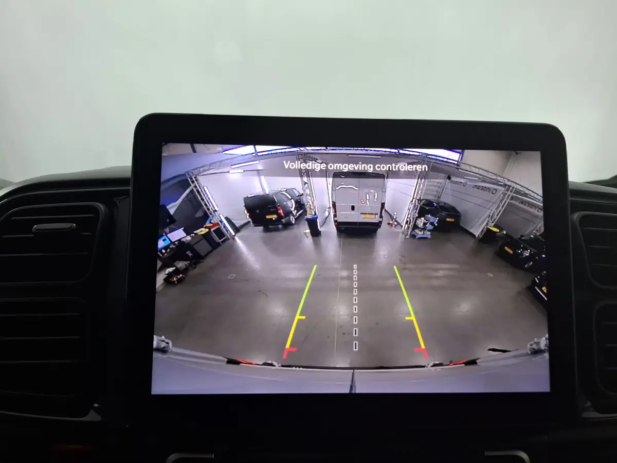 Electric 3.5t L3H2 Zwaar 110 kWh | Achteruitrijcamera | Airco (automatisch) | Apple Carplay/Android Auto|telefoonintegratie premium