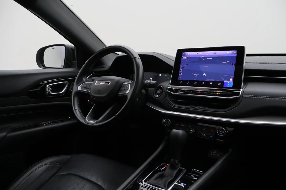 4xe 240 Plug-in Hybrid S 360° Camera, Panoramadak, Apple Carplay, ACC, Keyless, LED, 19''