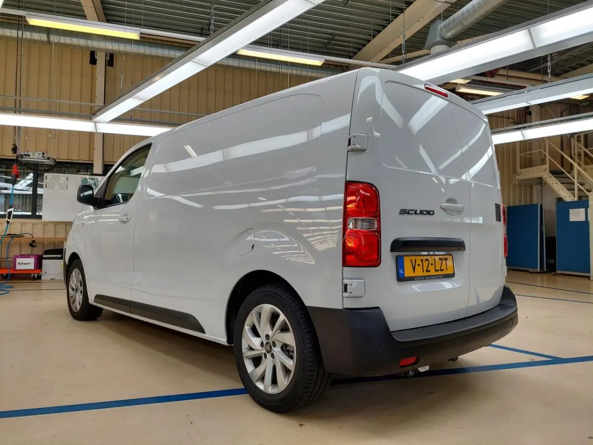 L2 2.0 Diesel 145 PK | 8 JAAR GARANTIE | TREKHAAK | CAMERA | NAVI | BETIMMERING | DRAADLOOS CARLAY