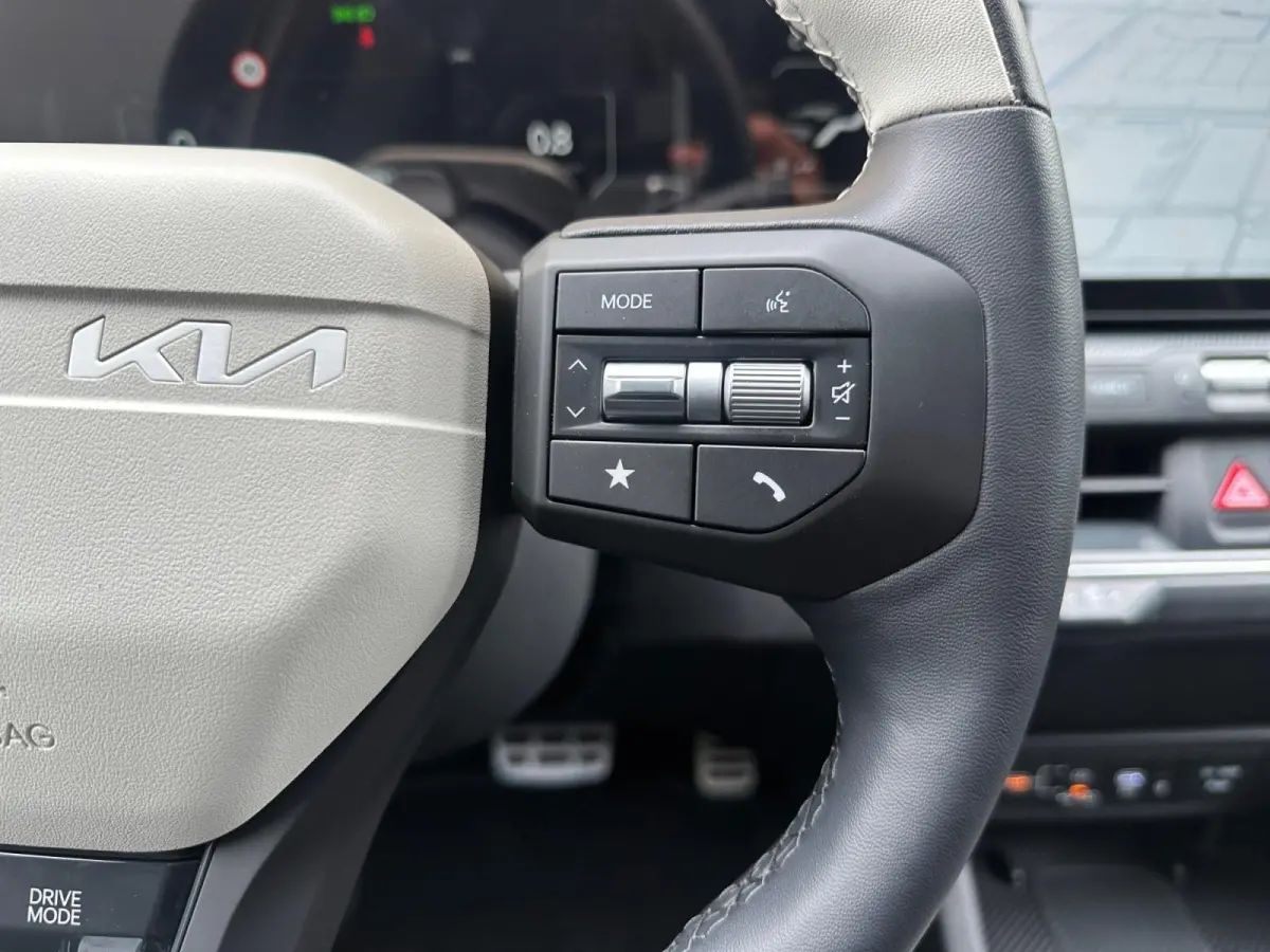 1.0 T-GDi MHEV GT-Line Launch Edition (pano) | Stoel & stuurverwarming | Wireless carplay/android auto | Fabrieksgarantie t/m 6-2036 +3x 1 jaar* | metallic lak | NAP