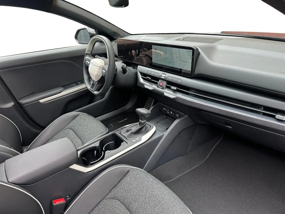 1.0 T-GDi MHEV GT-Line Launch Edition (pano) | Stoel/stuurverwarming | wireless carplay & Android Auto | Fabrieksgarantie t/m 6-2036 + 3x 1 jaar* | Metallic lak |