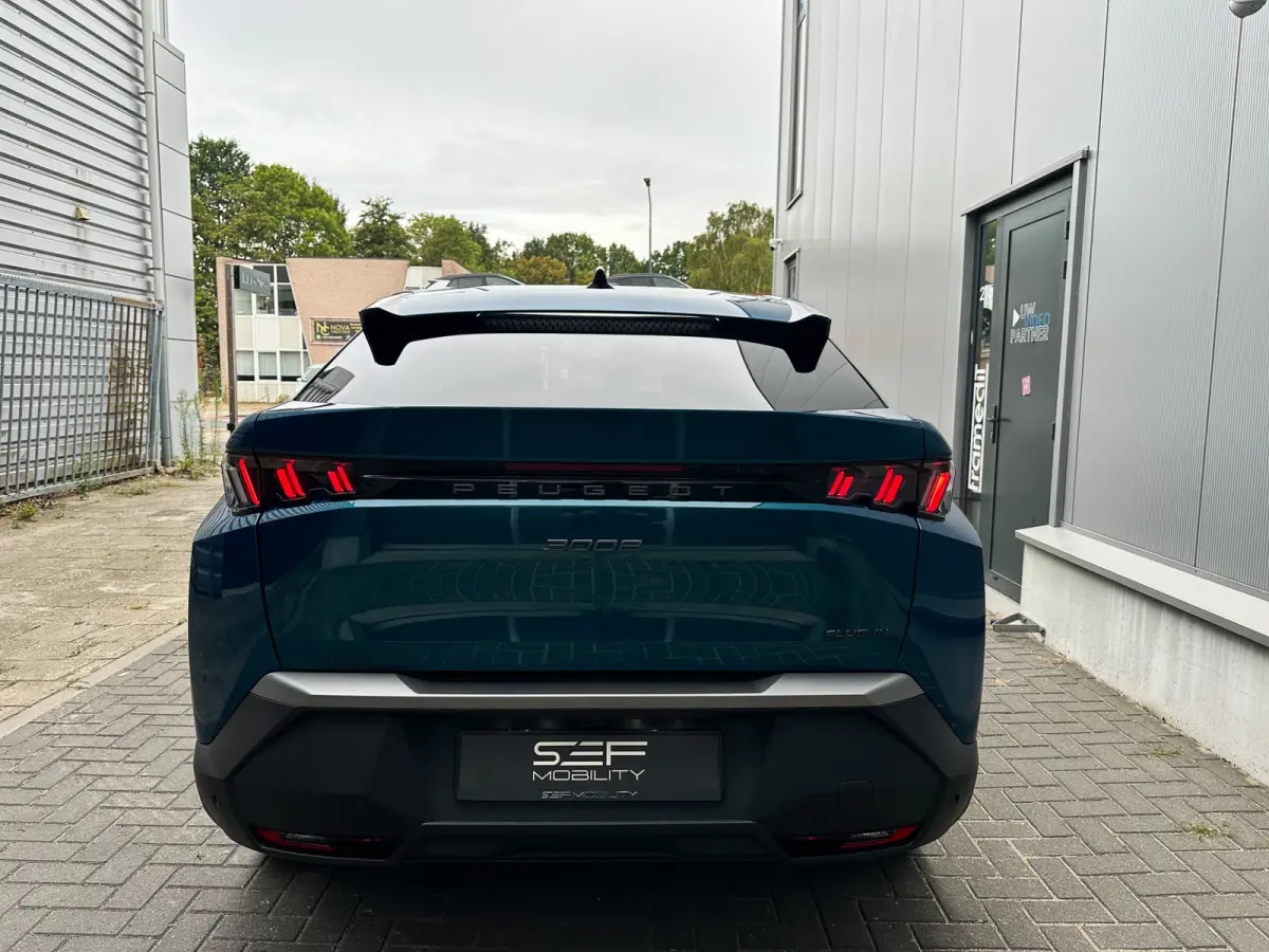 1.6 plug-in Hybrid 195 Allure 195PK | Trekhaak | 360 | ACC | Keyless | LED | Ingaro Blue | 11/25