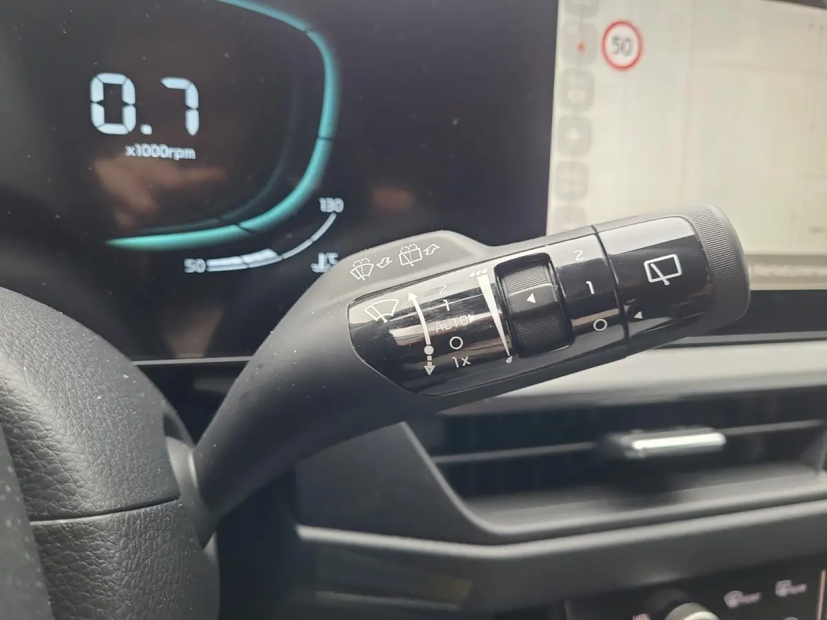 1.0 T-GDi MHEV DynamicPlusLine Nieuw model | Fabrieksgarantie t/m 20-1-2033 + 3x 1 jaar*| NAP