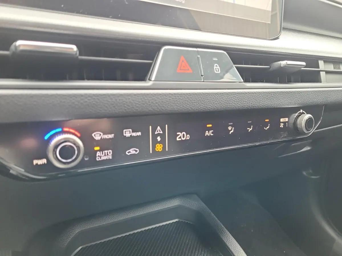 1.0 T-GDi MHEV DynamicPlusLine Nieuw model | Fabrieksgarantie t/m 20-1-2033 + 3x 1 jaar*| NAP