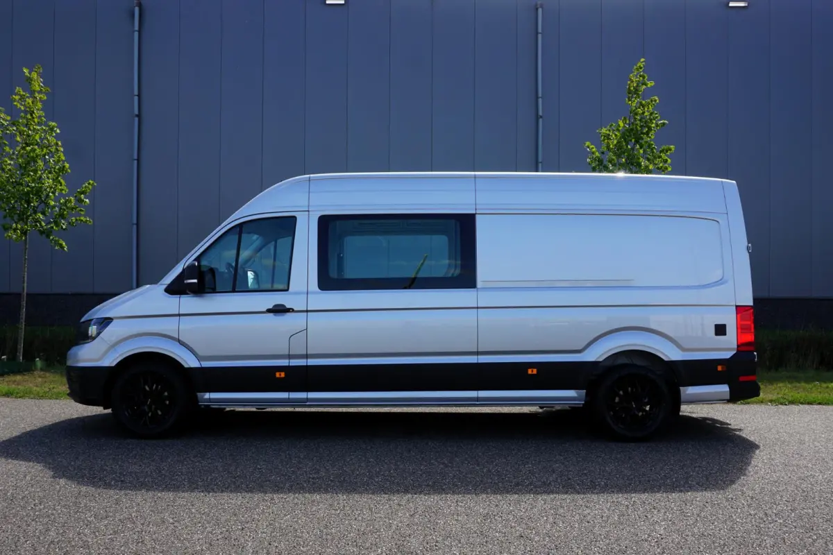 35 2.0 TDI L4H3 Highline in Nieuwstaat met BPM voordeel |Mooie Camperbasis |180 PK Automaat |2 stoelen |Adaptive Cruise |Standkachel |Trekhaak |Camera |Metallic |Stoelverwarming