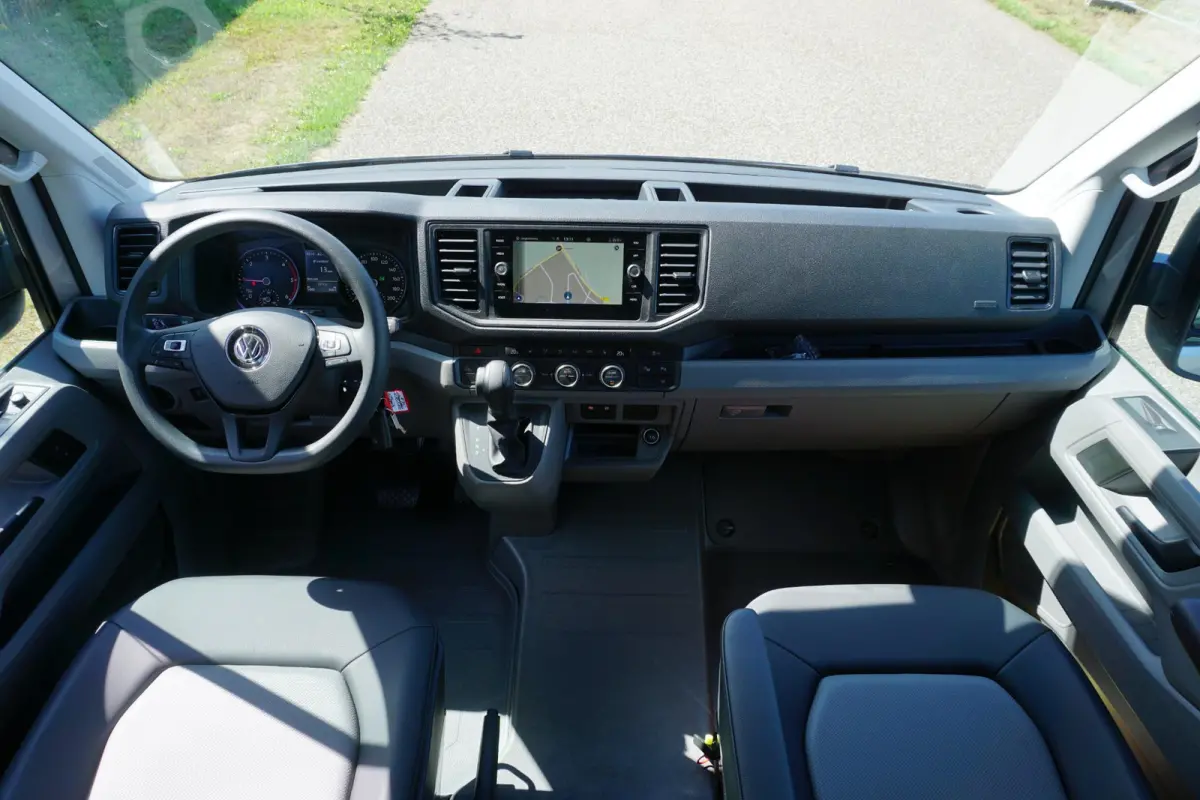 35 2.0 TDI L4H3 Highline in Nieuwstaat met BPM voordeel |Mooie Camperbasis |180 PK Automaat |2 stoelen |Adaptive Cruise |Standkachel |Trekhaak |Camera |Metallic |Stoelverwarming
