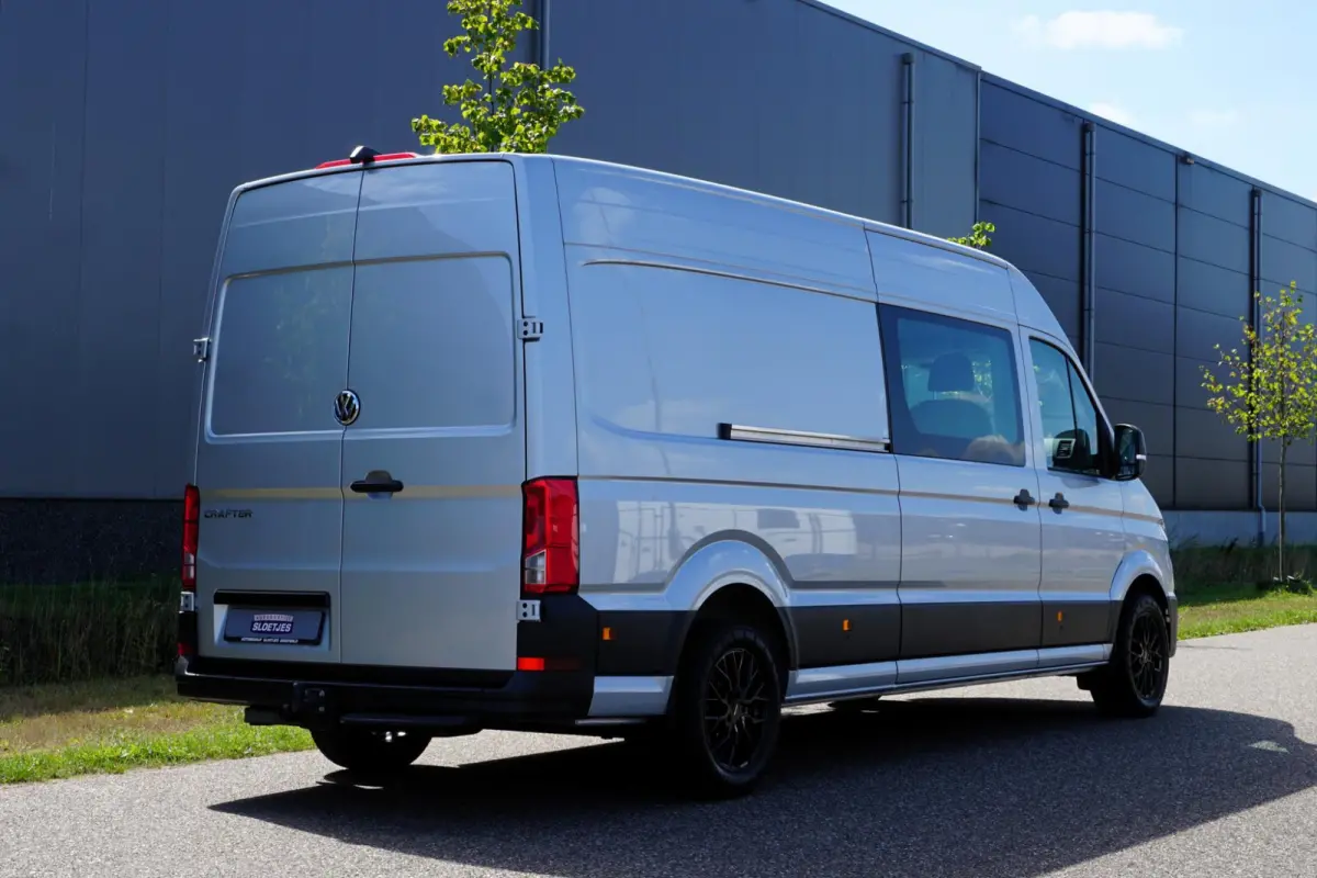 35 2.0 TDI L4H3 Highline in Nieuwstaat met BPM voordeel |Mooie Camperbasis |180 PK Automaat |2 stoelen |Adaptive Cruise |Standkachel |Trekhaak |Camera |Metallic |Stoelverwarming