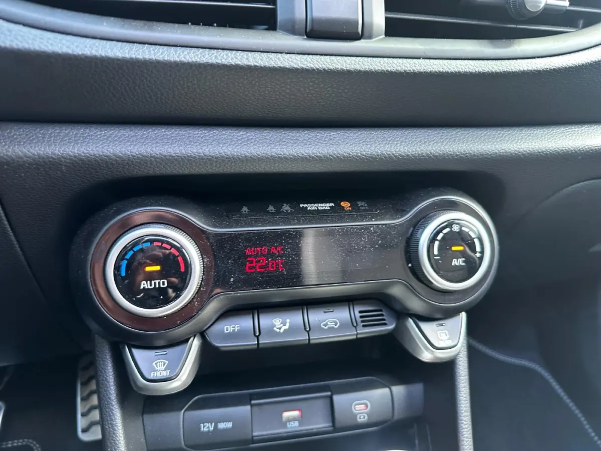 1.0 GDi GT-Line Automaat | Schuif/kanteldak | Stoel/stuur verwarming | Keyless entry | Fabrieksgarantie 20-1-2033 + 3x 1 jaar* | NAP