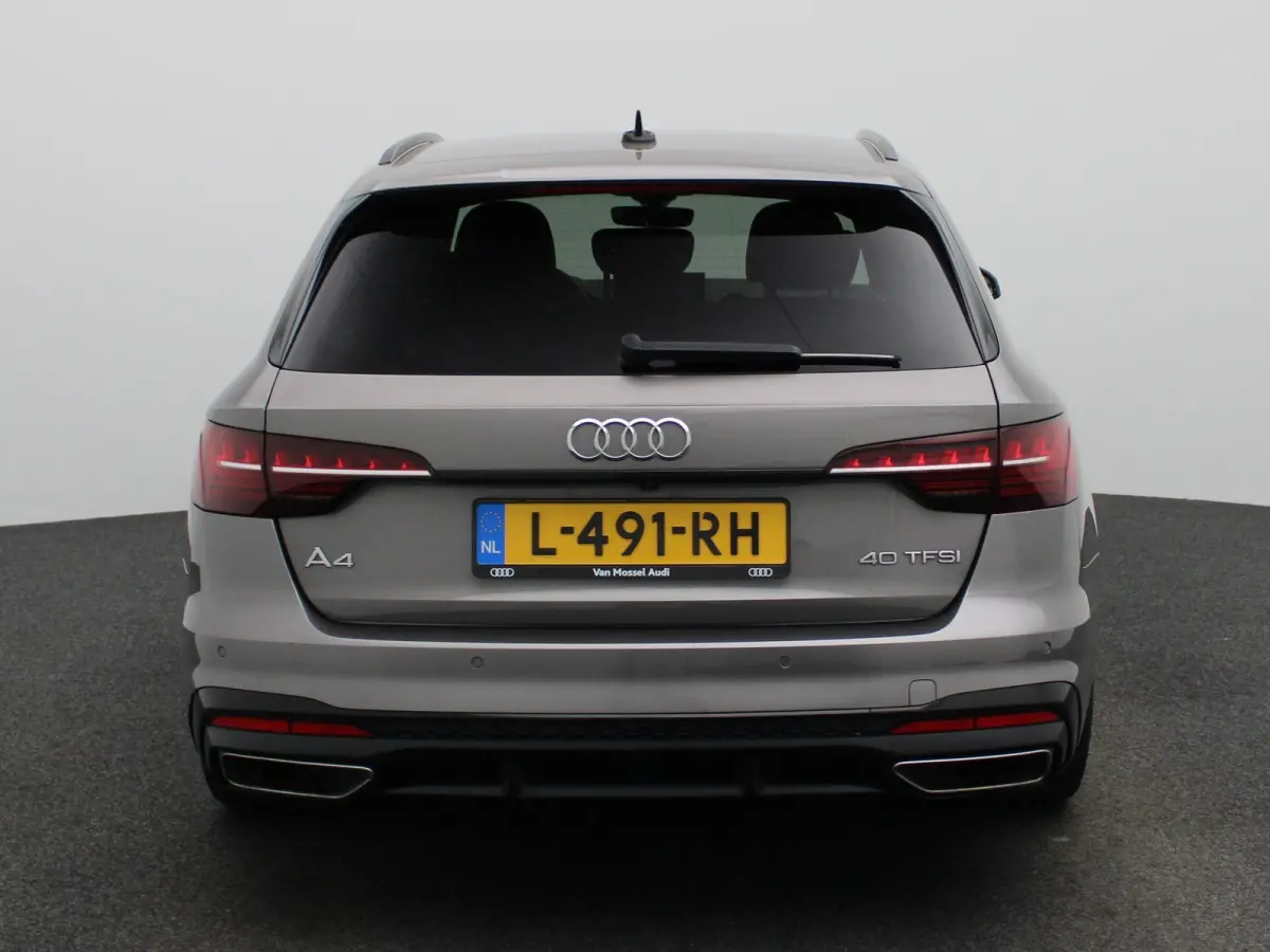 40 TFSI S edition Competition | Automaat | Virtual Cockpit | Achteruitrijcamera | Trekhaak | Apple Carplay / Android Auto | Stoel/Stuur verwarming | Elec. achterklep | Climate Control | Crui