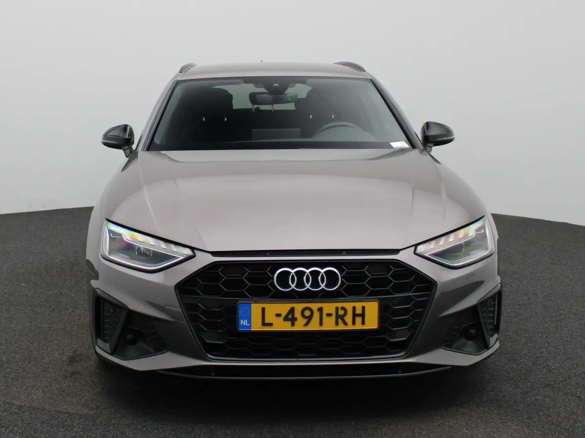 40 TFSI S edition Competition | Automaat | Virtual Cockpit | Achteruitrijcamera | Trekhaak | Apple Carplay / Android Auto | Stoel/Stuur verwarming | Elec. achterklep | Climate Control | Crui