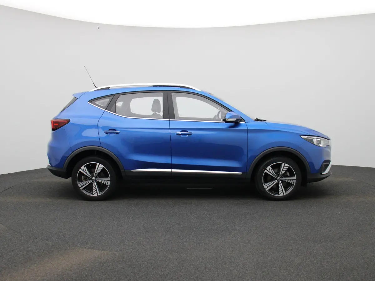 MG Luxury 45 kWh | Automaat | Panoramadak | Leder | Navigatie | Airco | Achteruitrijcamera | Apple Carplay / Android Auto | Stoelverwarming | Lichtmetalen Velgen |