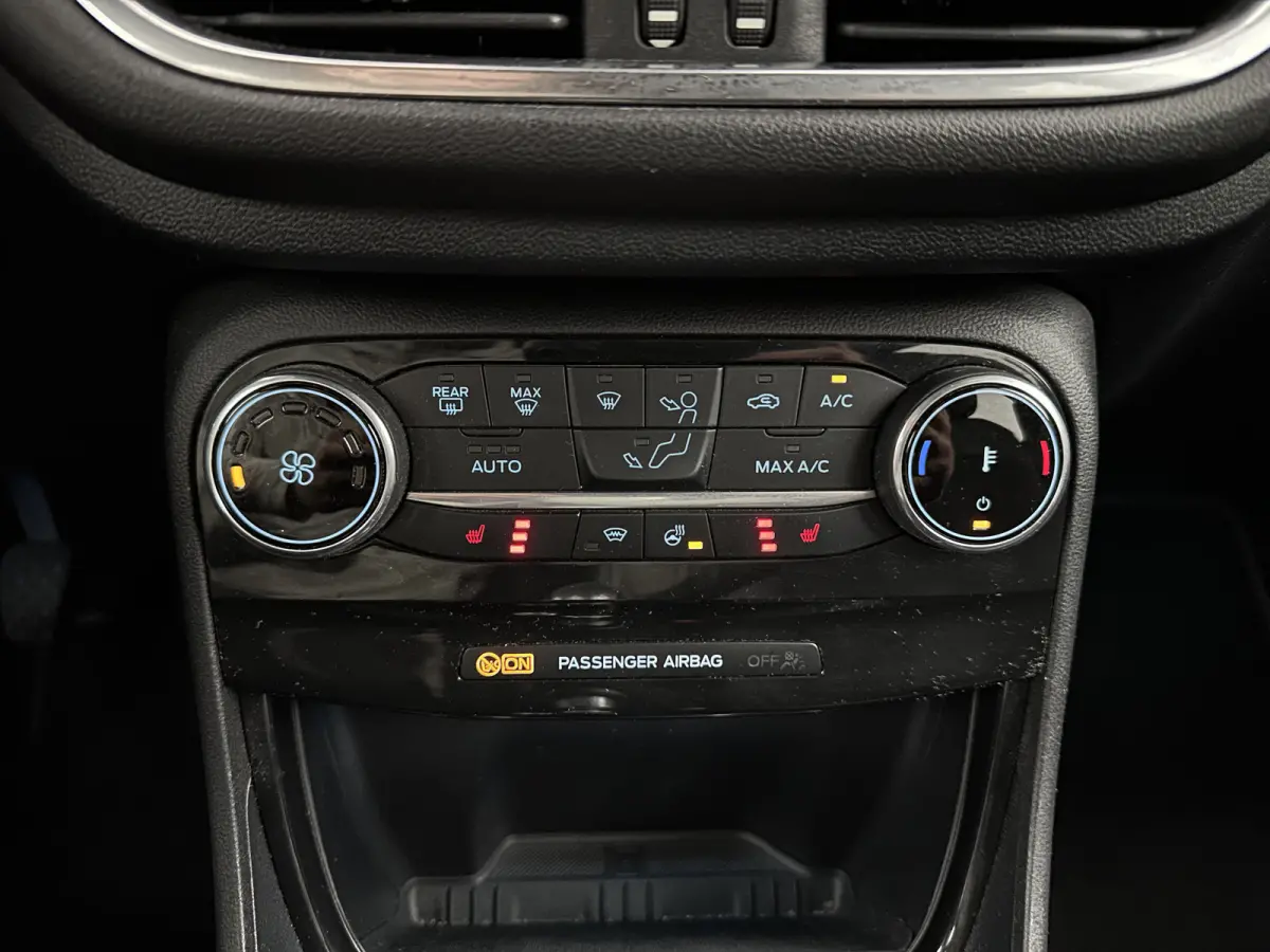 1.0 EcoBoost ST-Line X MHEV (INCL-BTW) *LEATHER-FABRIC | ADAPTIVE-CRUISE | FULL-LED | BANG&OLUFSEN |  BLIND-SPOT | CAMERA | HEATED-SPORTSEATS | DIGI-COCKPIT | NAVI-FULLMAP | PRIVACY-GLASS | 