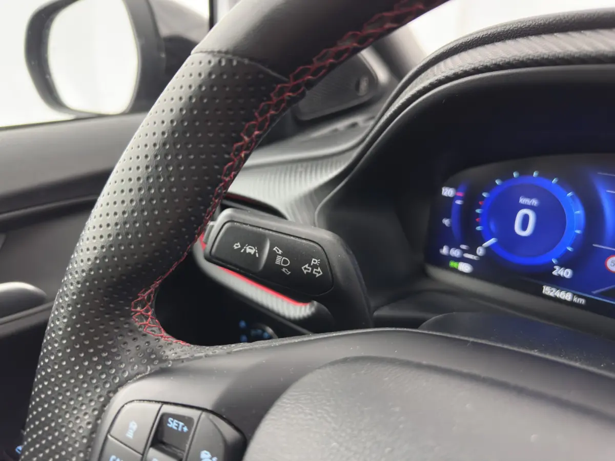 1.0 EcoBoost ST-Line X MHEV (INCL-BTW) *LEATHER-FABRIC | ADAPTIVE-CRUISE | FULL-LED | BANG&OLUFSEN |  BLIND-SPOT | CAMERA | HEATED-SPORTSEATS | DIGI-COCKPIT | NAVI-FULLMAP | PRIVACY-GLASS | 