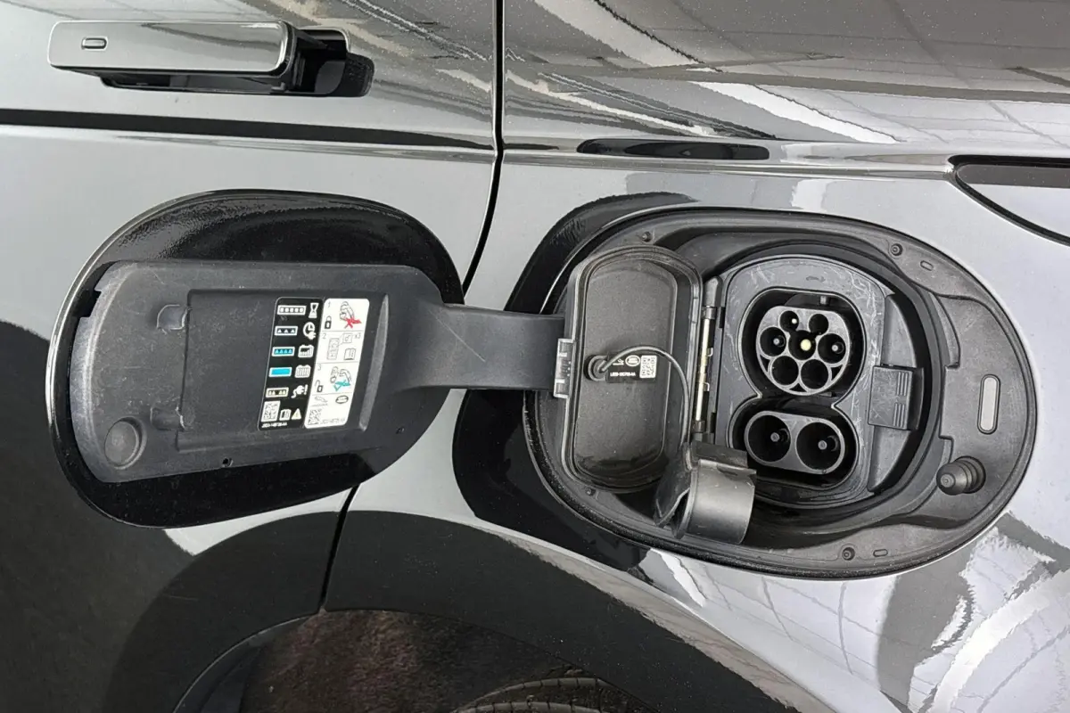 1.5 P300e AWD SE Leder Memory Stuur-Stoelverwarming Camera