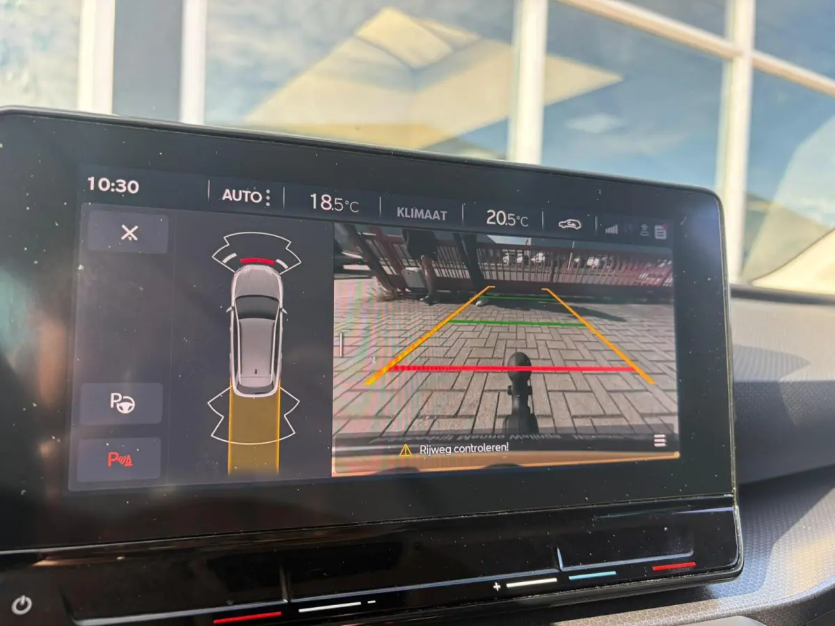 1.0 EcoTSI Style Business Intense|Automaat|Inklapbare Trekhaak|Camera|Apple Carplay+Android Auto