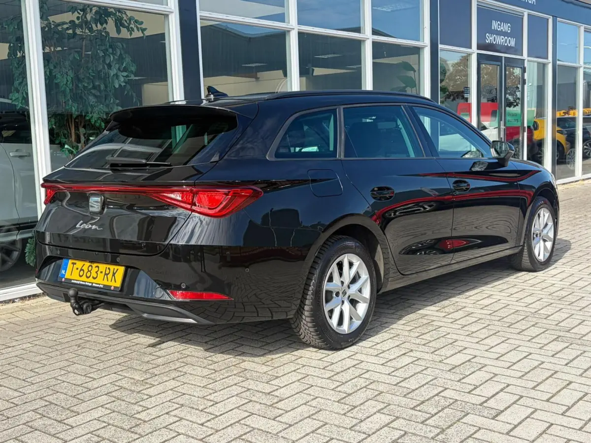 1.0 EcoTSI Style Business Intense|Automaat|Inklapbare Trekhaak|Camera|Apple Carplay+Android Auto